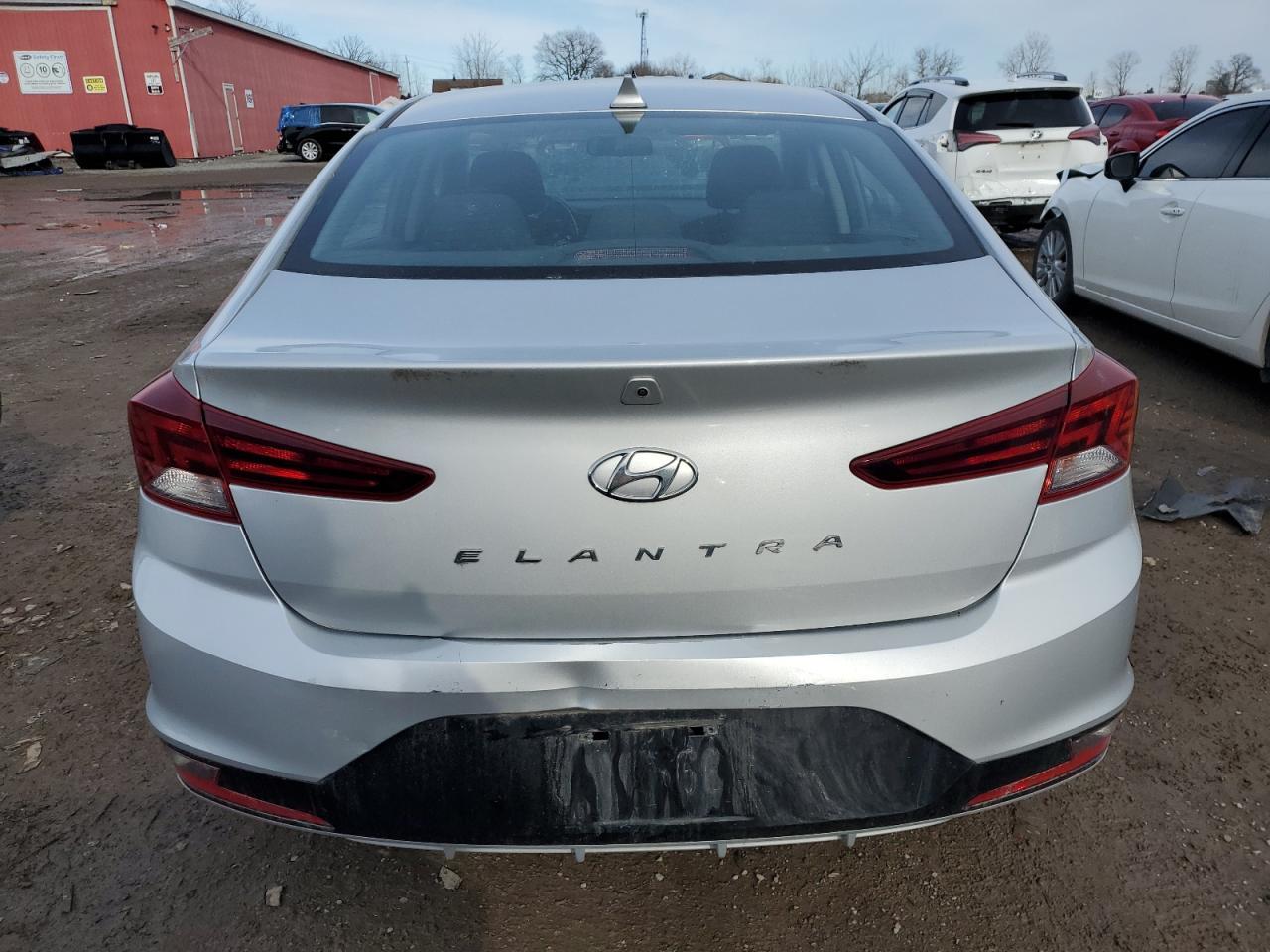 2019 HYUNDAI ELANTRA SE - Image 6