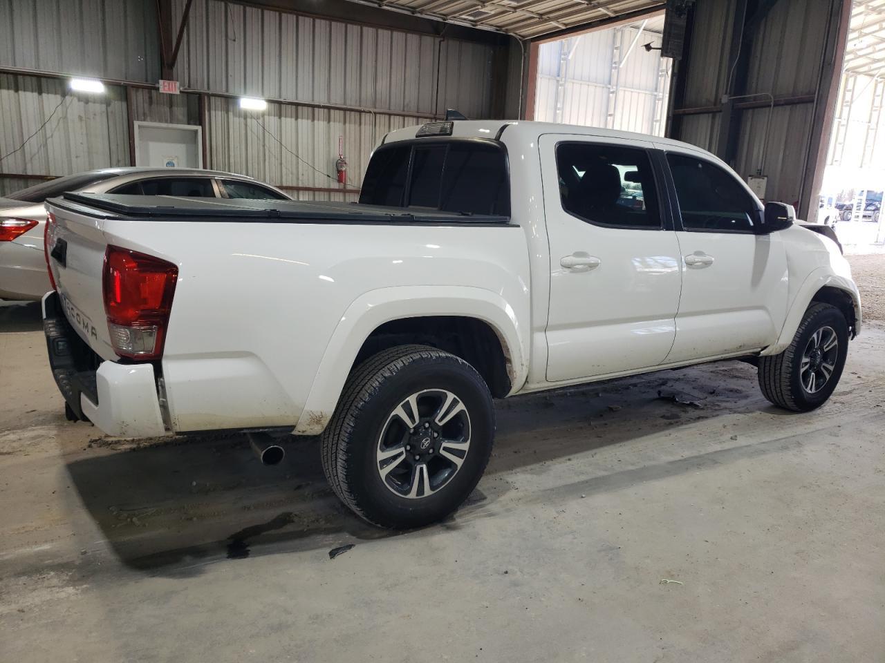 2016 TOYOTA TACOMA DOU - Фото 3