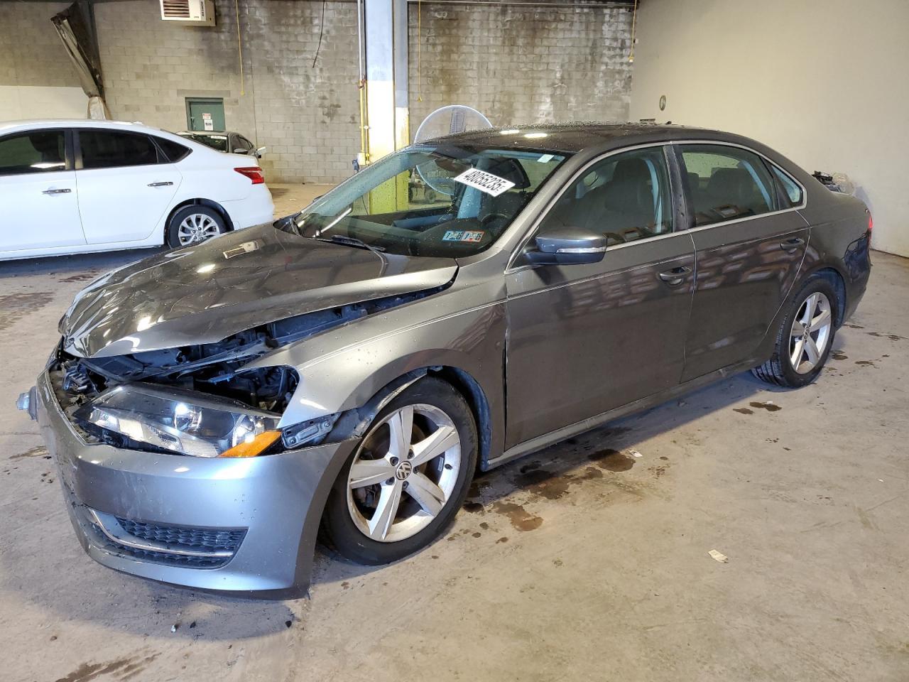 2013 VOLKSWAGEN PASSAT SE