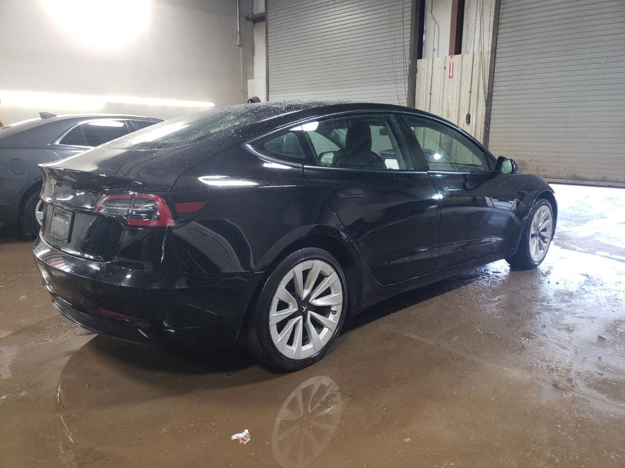 2022 TESLA MODEL 3 - Image 3