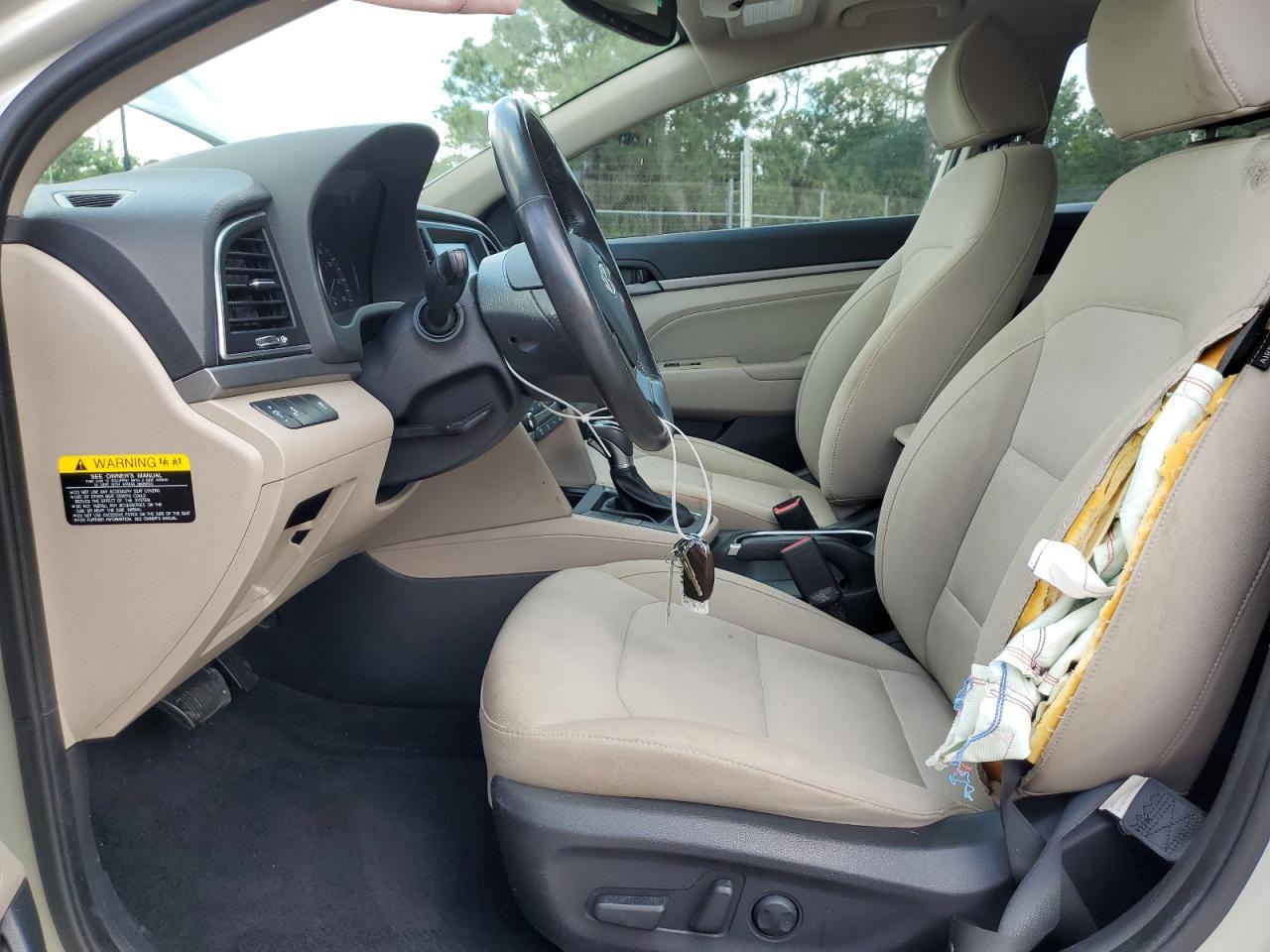 2017 HYUNDAI ELANTRA SE - Image 7