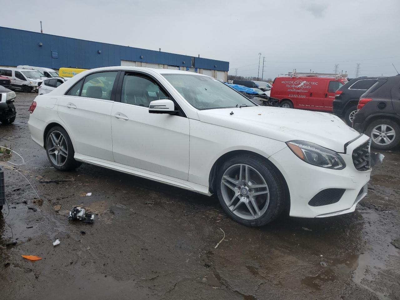 2016 MERCEDES-BENZ E 350 4MAT - Фото 4