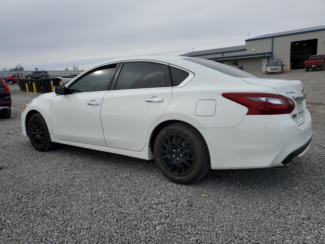 2018 NISSAN ALTIMA 2.5 - Фото 2
