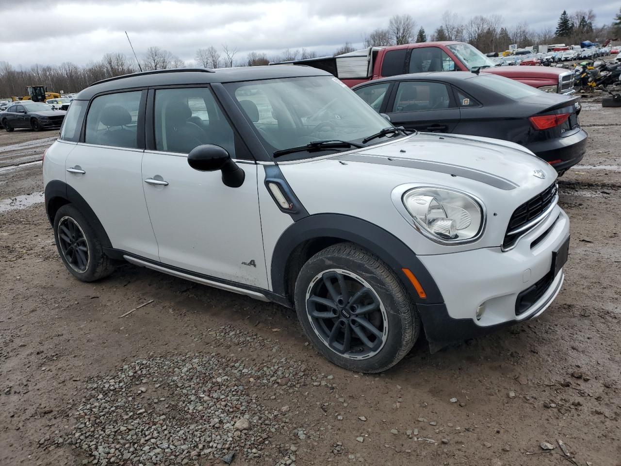 2015 MINI COOPER S C - Image 4