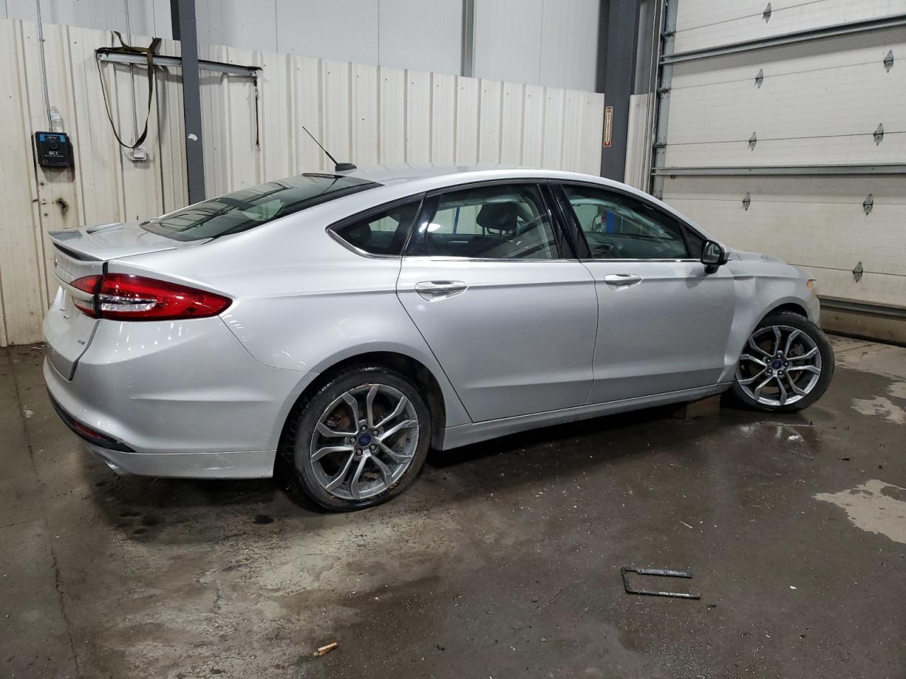 2017 FORD FUSION SE - Image 3