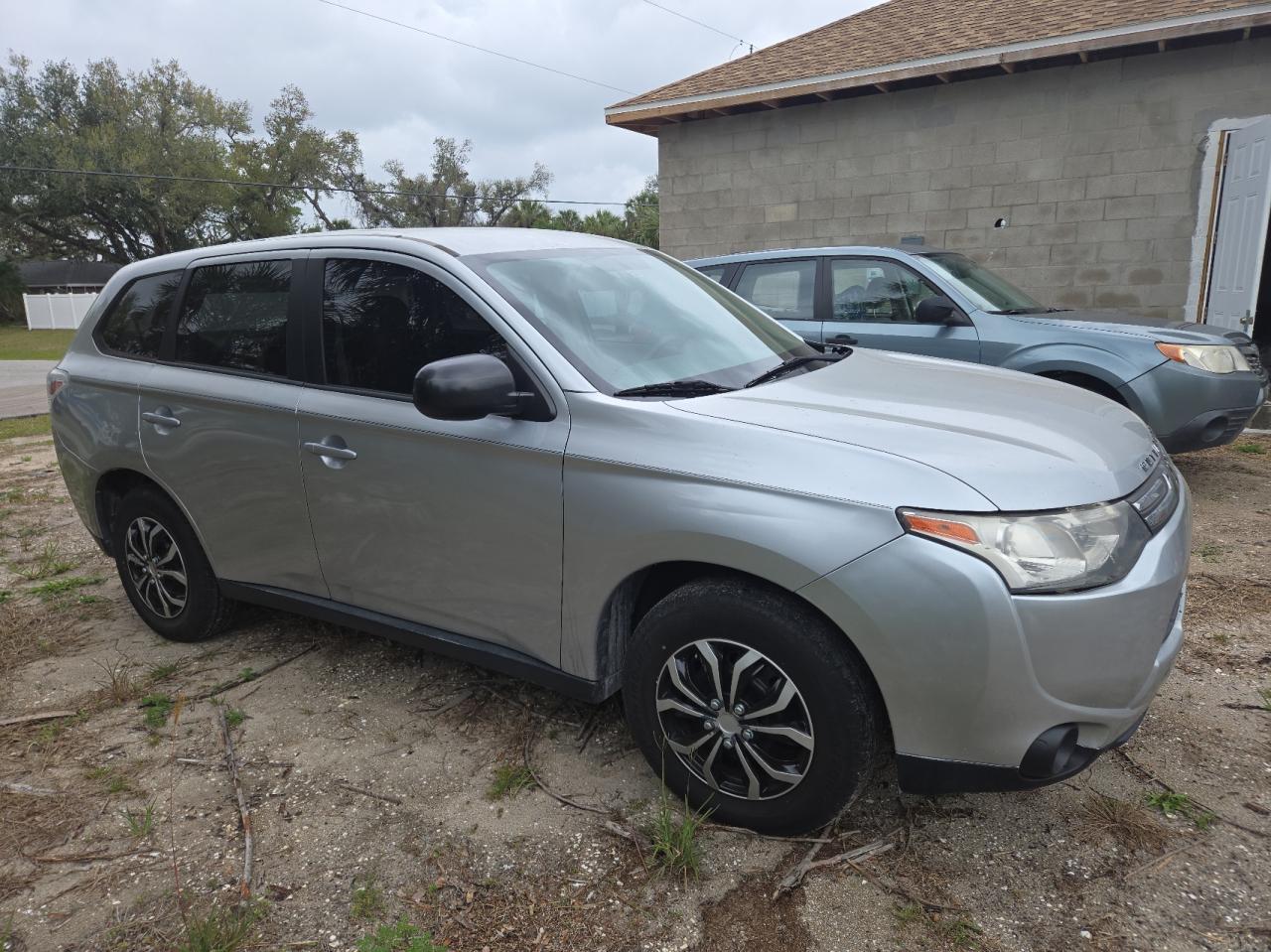 2014 MITSUBISHI OUTLANDER