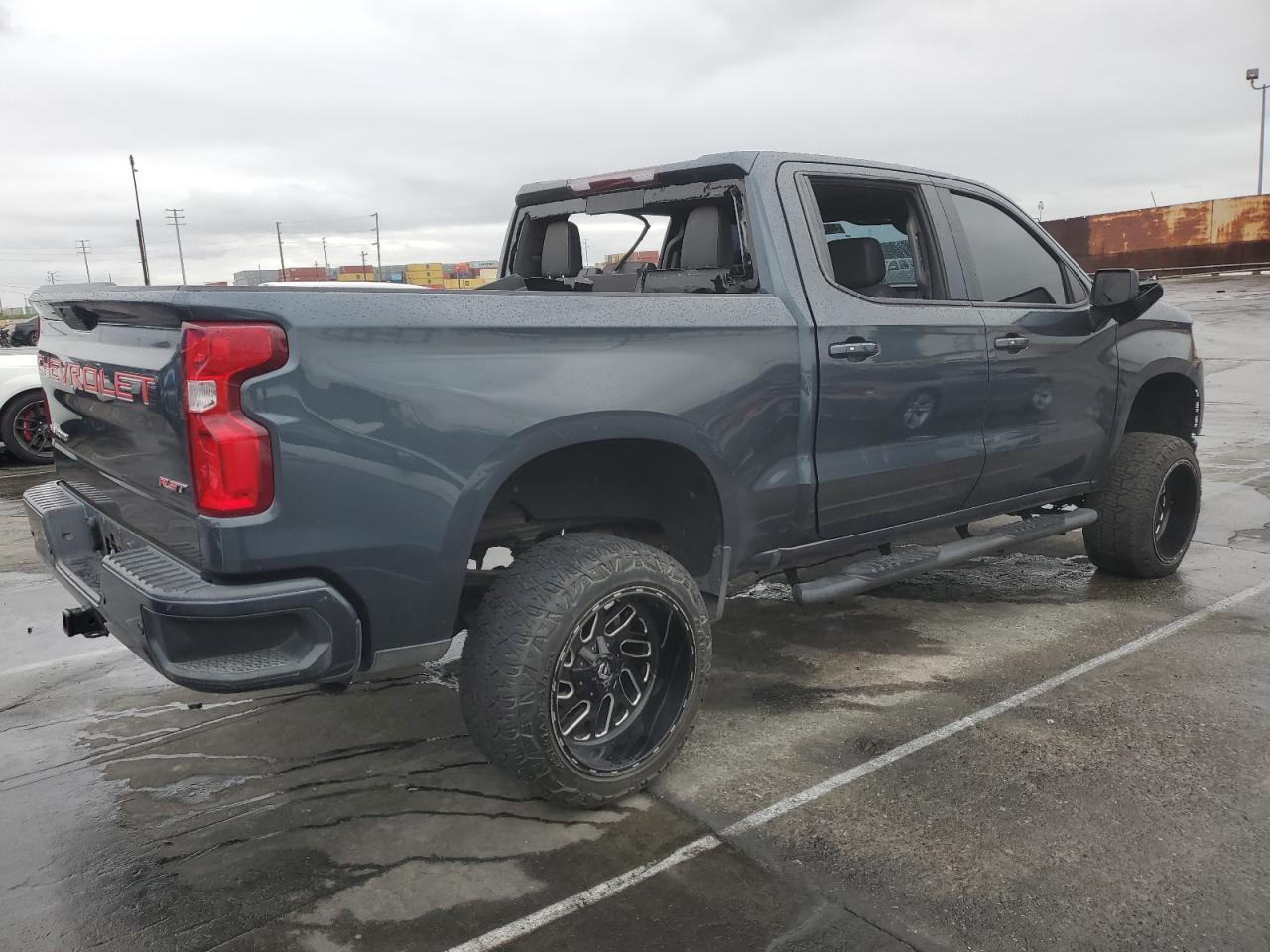 2019 CHEVROLET SILVERADO - Фото 3