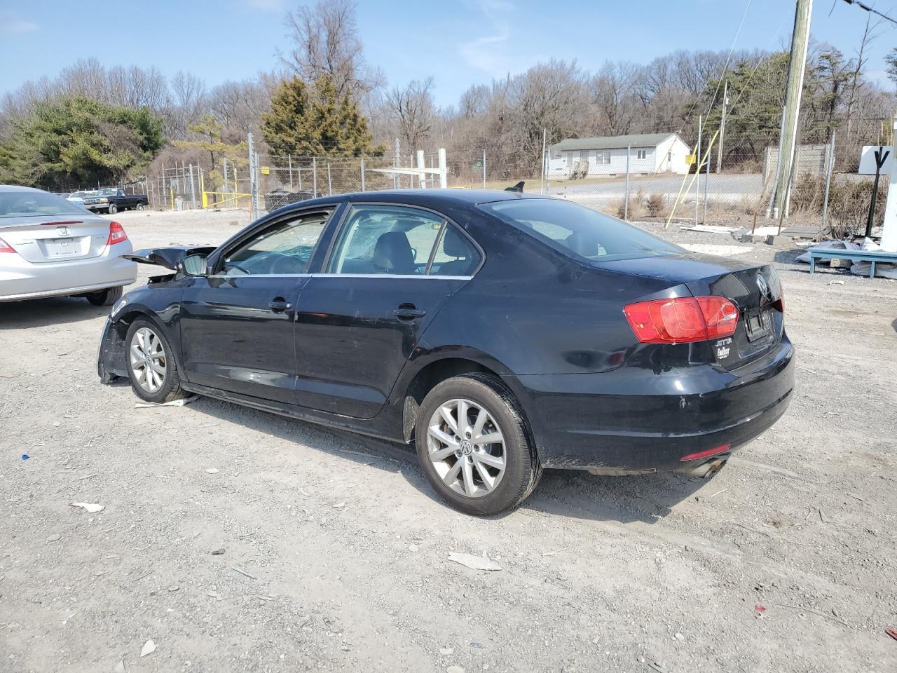 2014 VOLKSWAGEN JETTA SE - Image 2