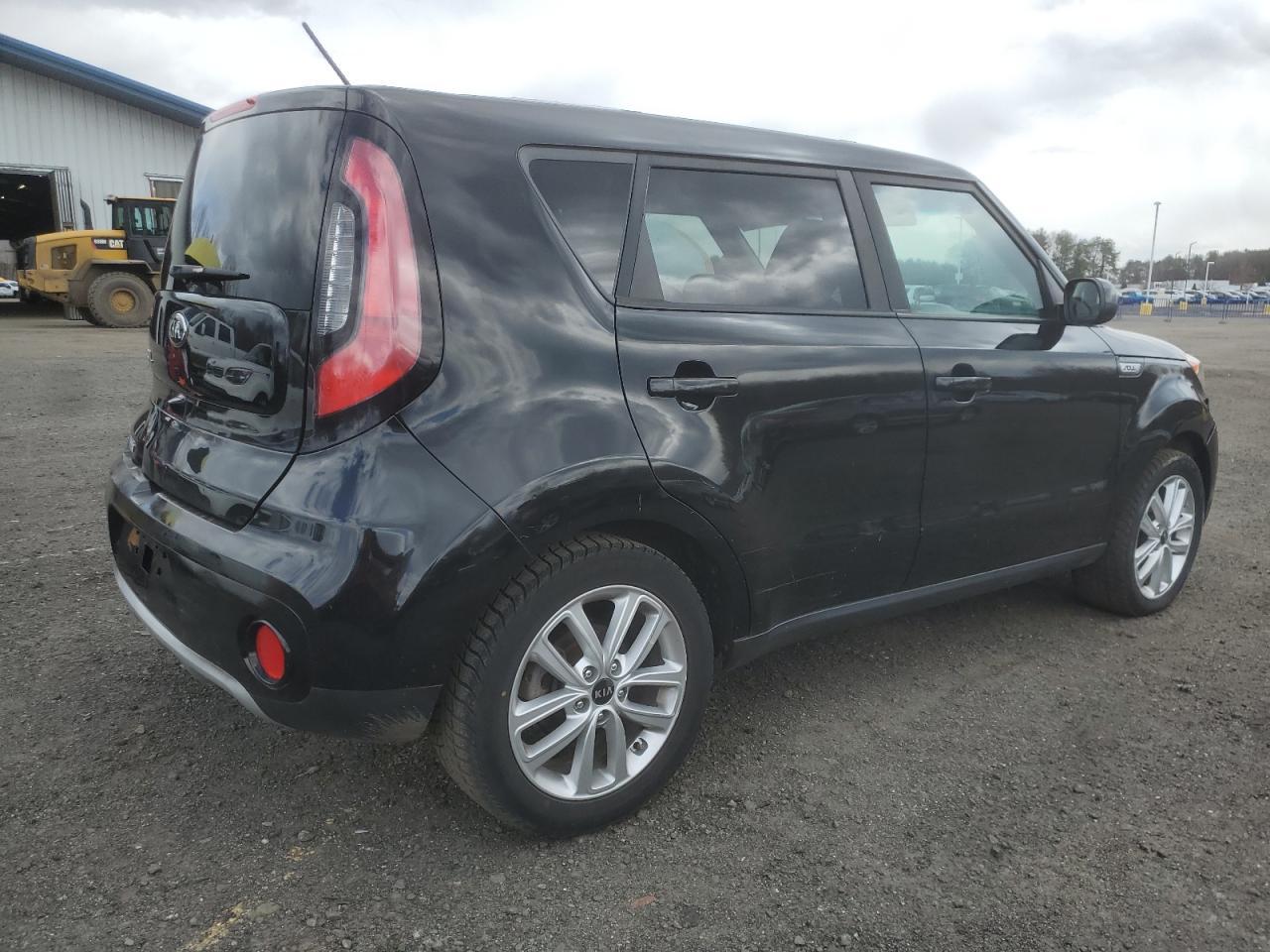 2017 KIA SOUL + - Фото 3