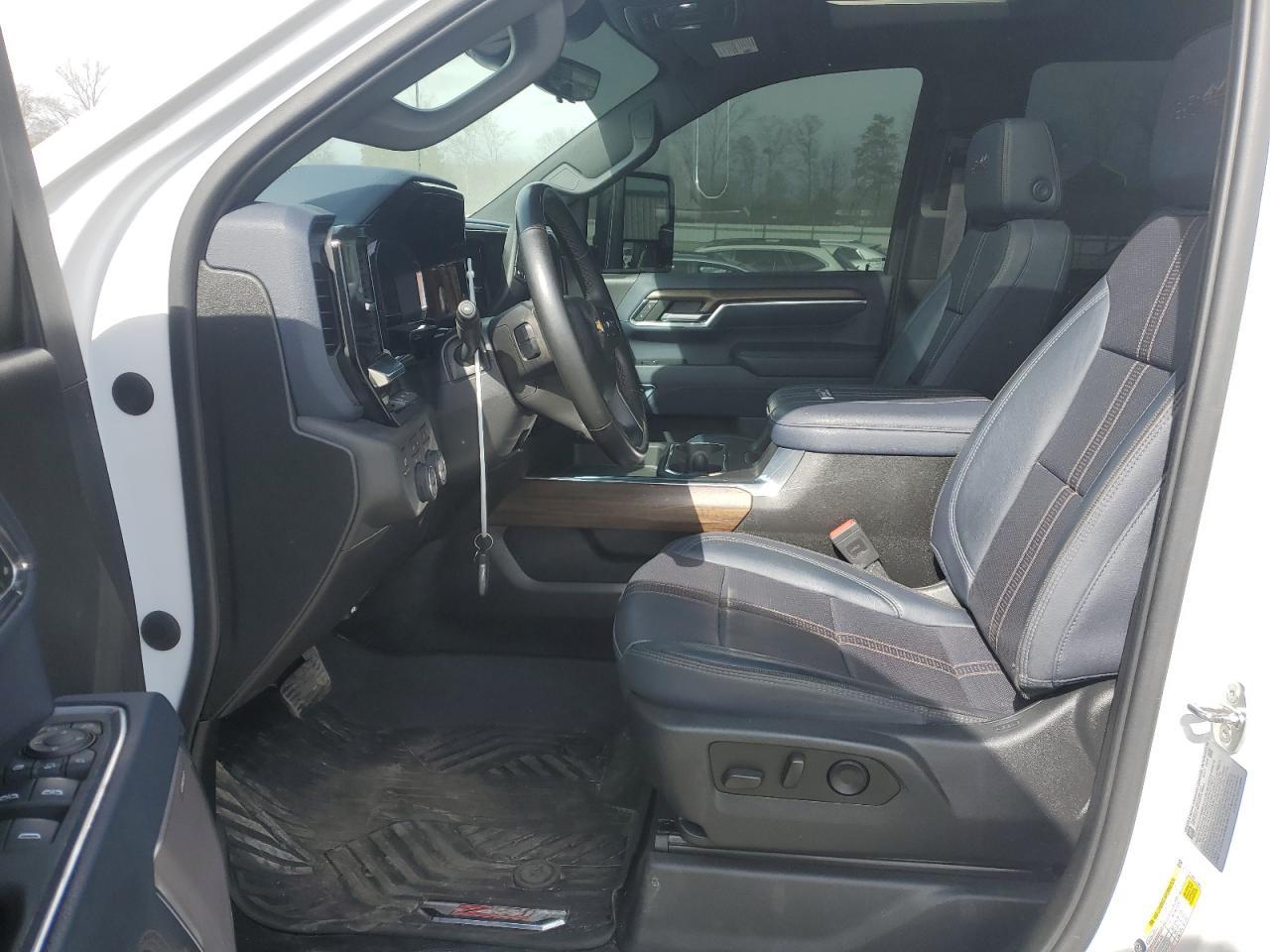 2024 CHEVROLET SILVERADO - Фото 7