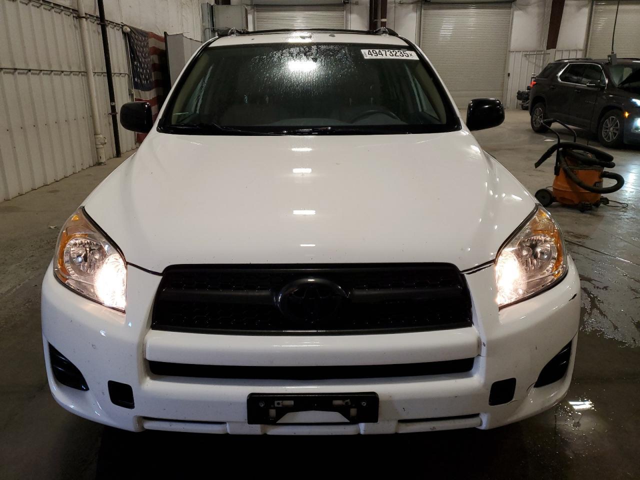 2011 TOYOTA RAV4 - Image 5