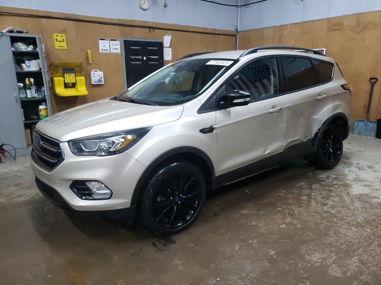 2017 FORD ESCAPE TIT