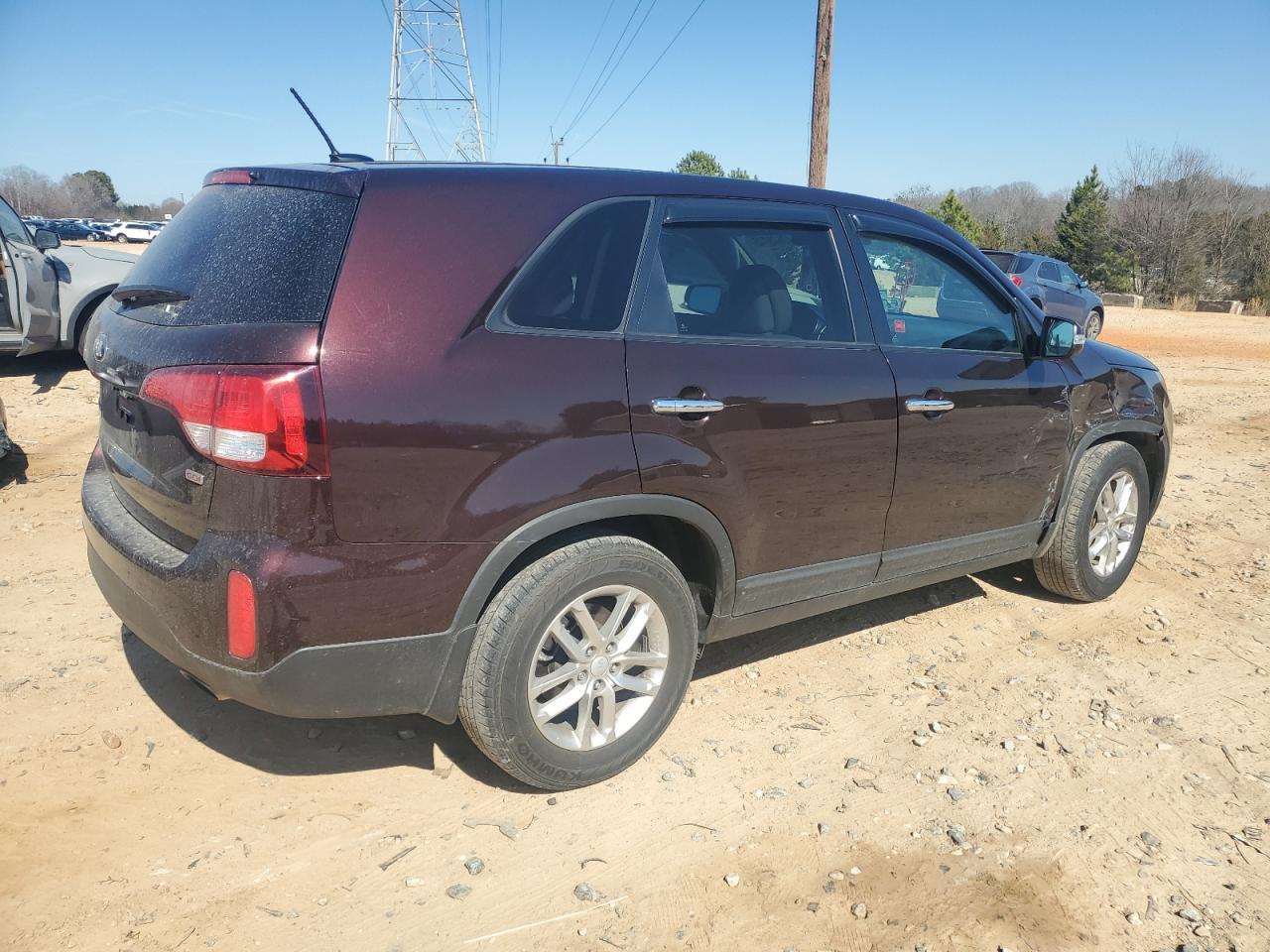2014 KIA SORENTO LX - Image 3