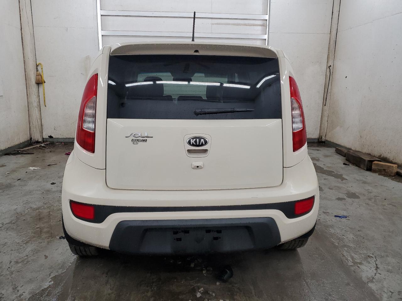 2013 KIA SOUL + - Image 6
