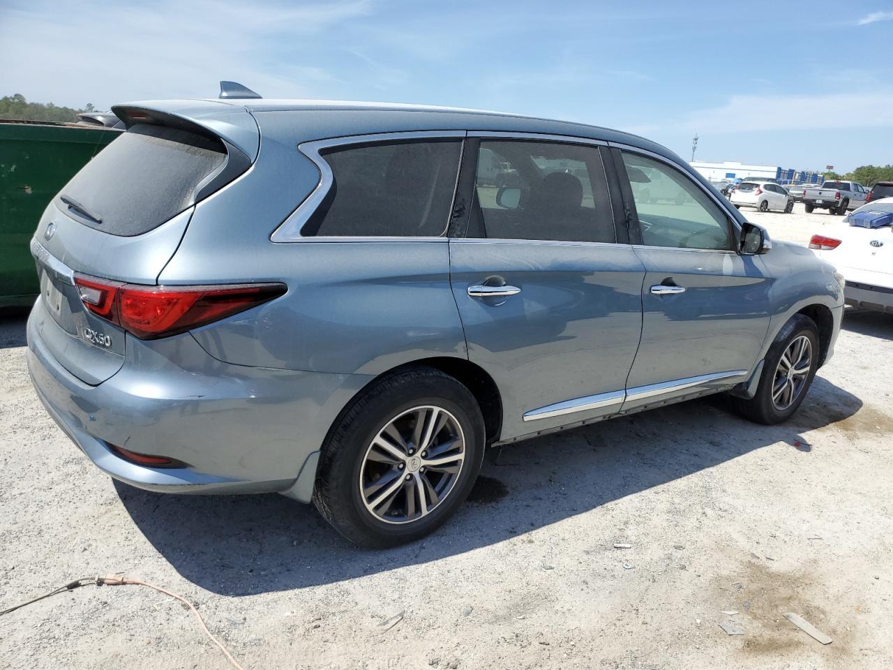 2019 INFINITI QX60 LUXE - Image 3