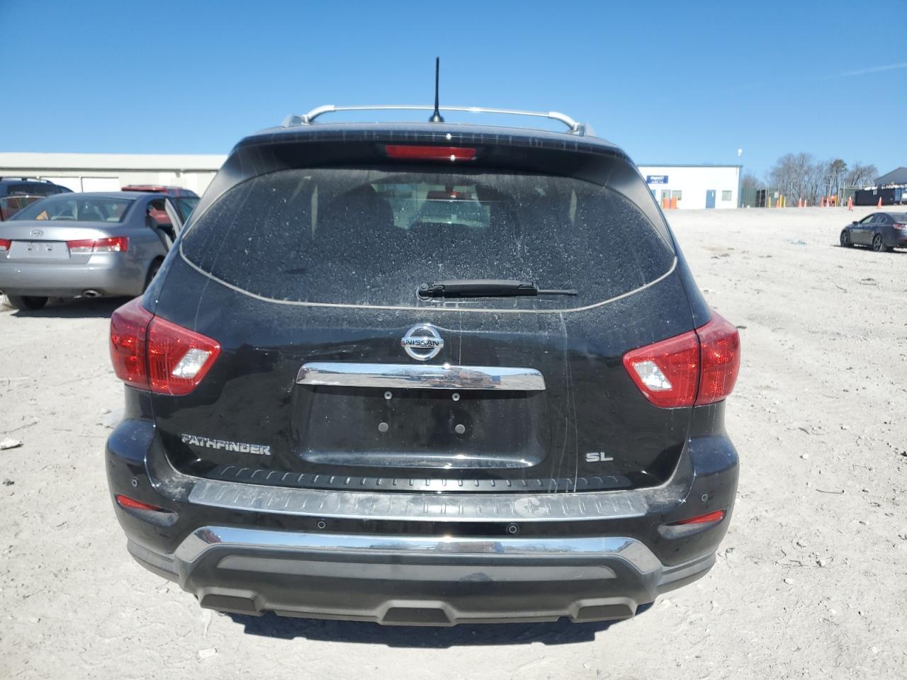 2017 NISSAN PATHFINDER - Image 6