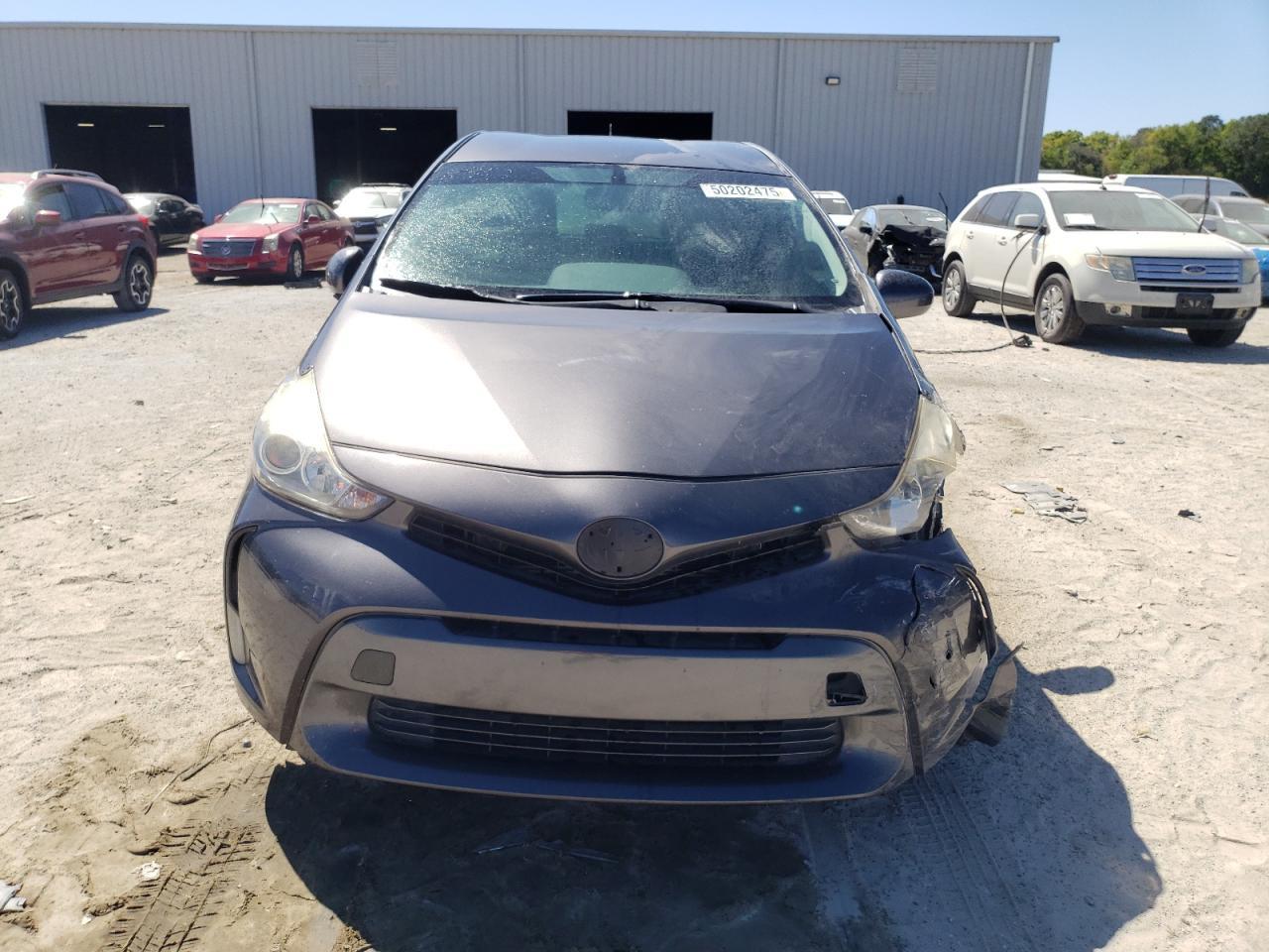 2015 TOYOTA PRIUS V - Image 5