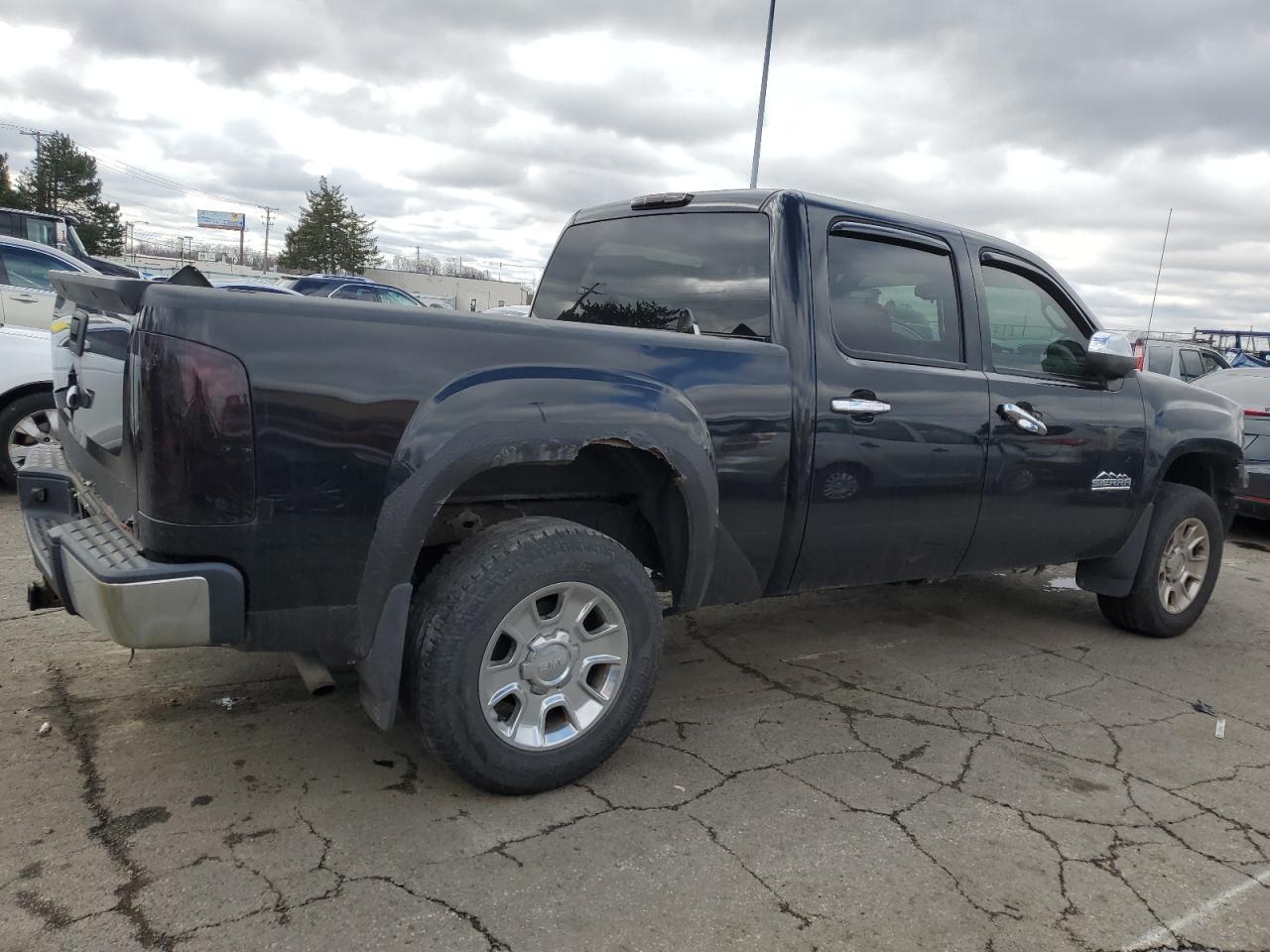 2011 GMC SIERRA K15 - Фото 3