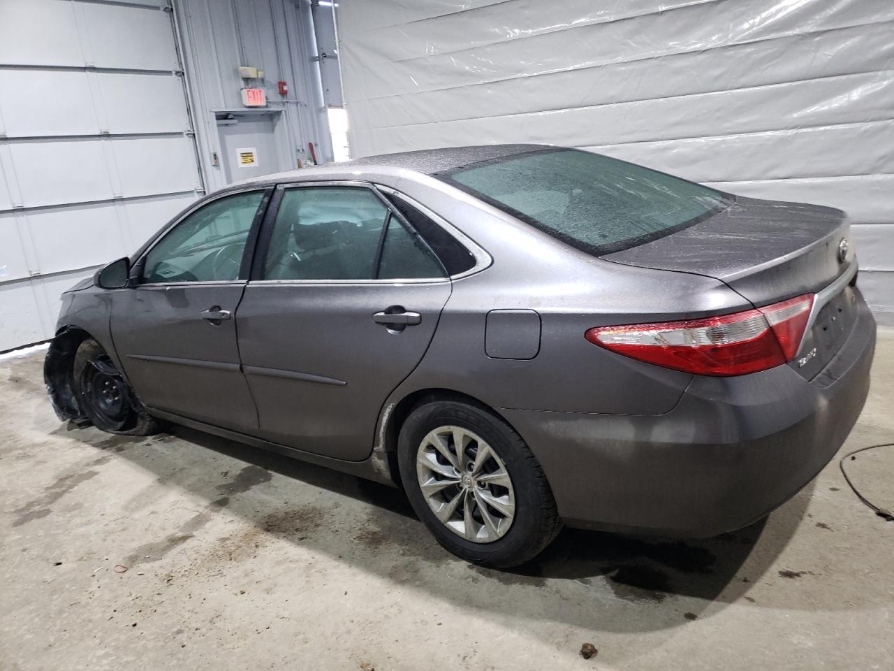 2017 TOYOTA CAMRY LE - Image 2