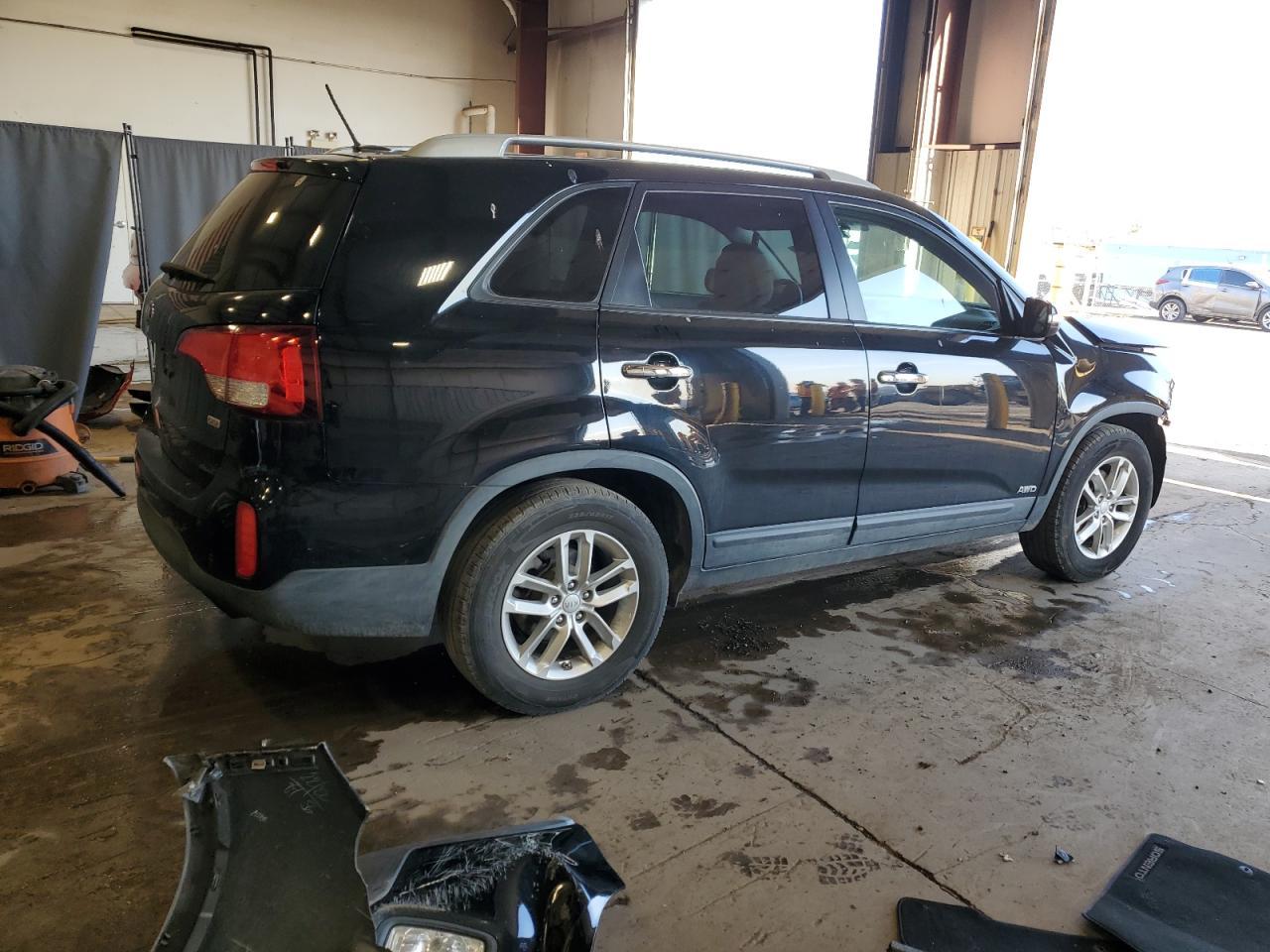 2015 KIA SORENTO LX - Image 3