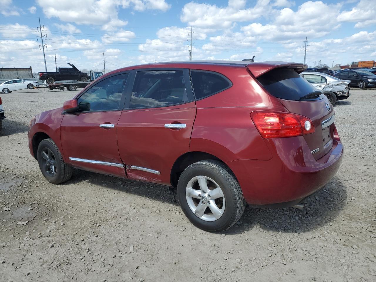 2013 NISSAN ROGUE S - Фото 2