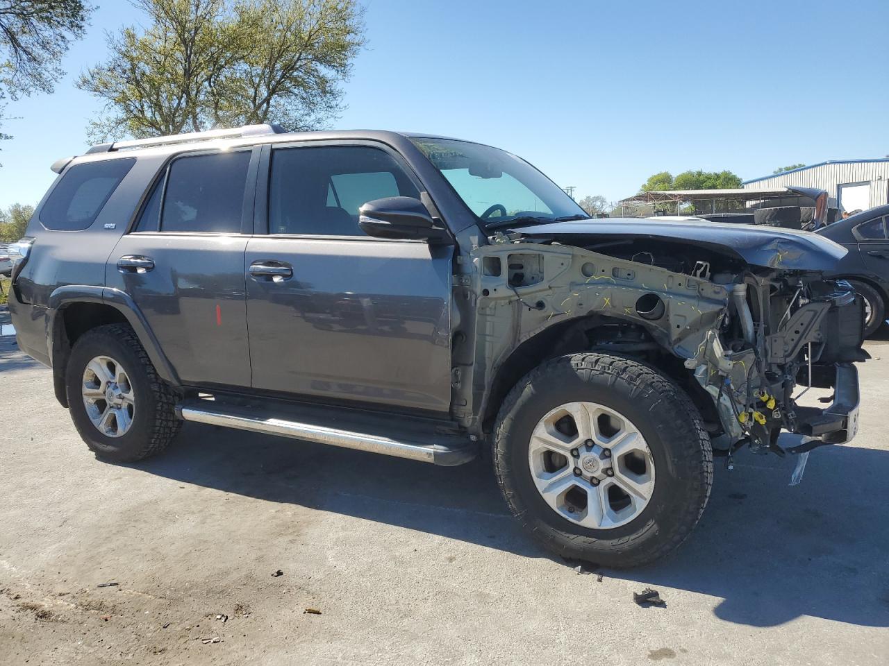 2019 TOYOTA 4RUNNER SR - Фото 4