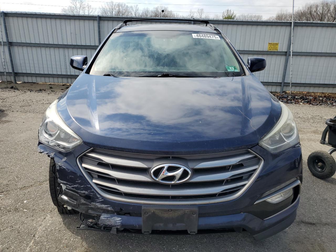 2017 HYUNDAI SANTA FE S - Image 5