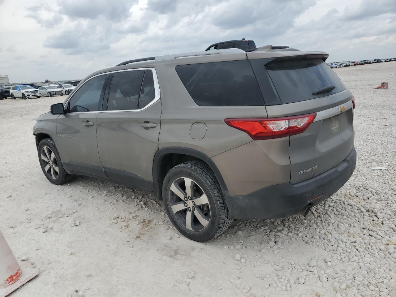 2018 CHEVROLET TRAVERSE L - Фото 2