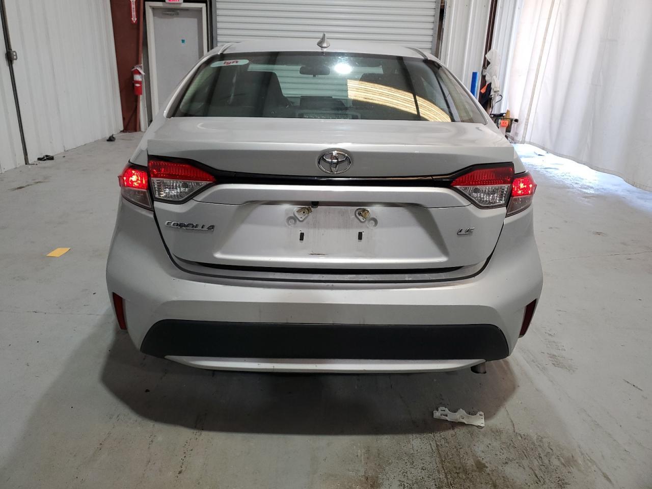 2021 TOYOTA COROLLA LE - Image 6