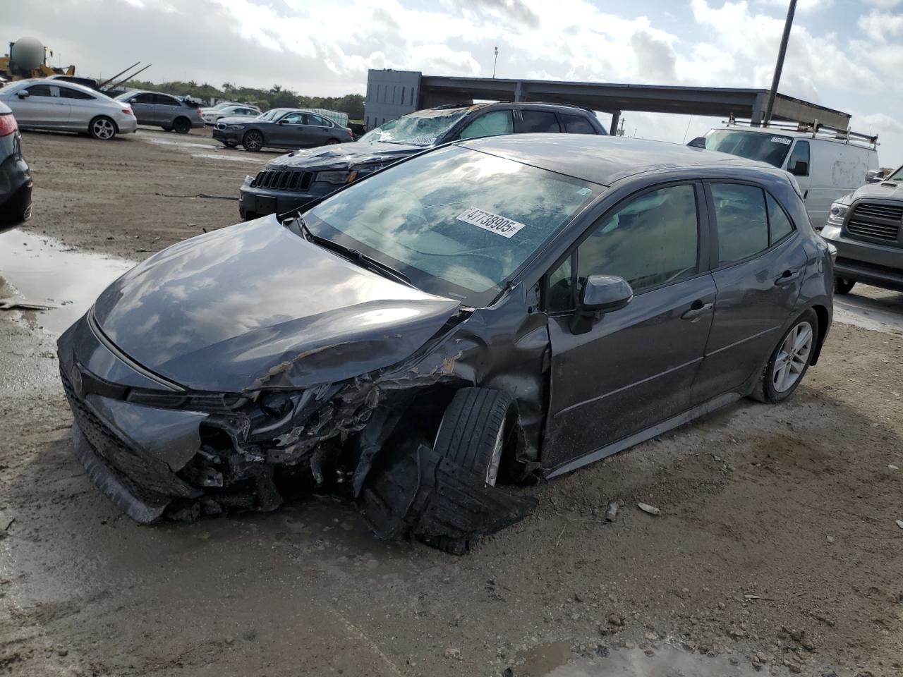 2022 TOYOTA COROLLA SE