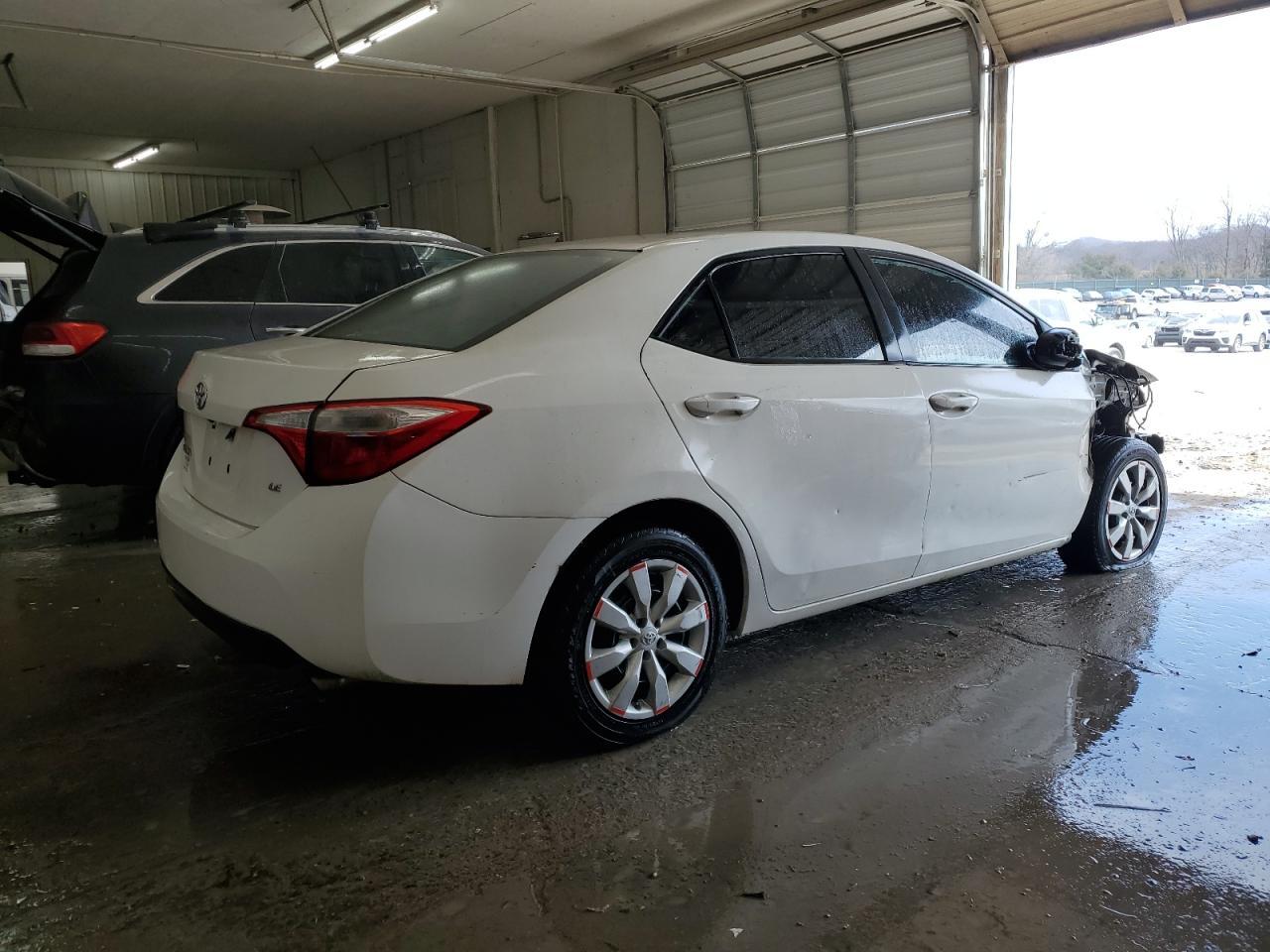 2014 TOYOTA COROLLA L - Image 3