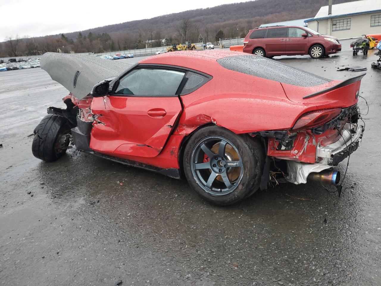 2021 TOYOTA SUPRA BASE - Фото 2