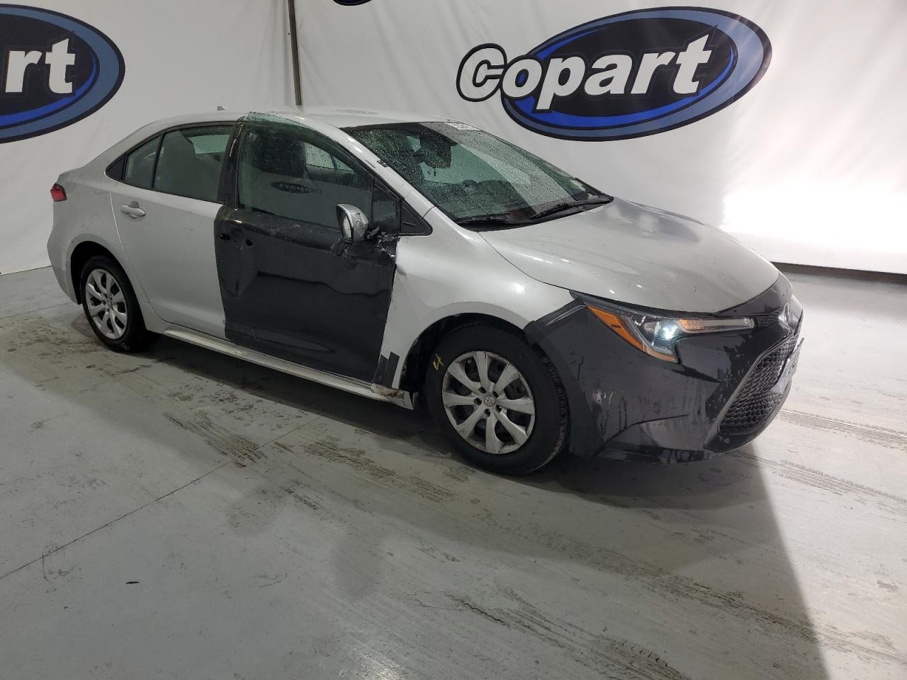 2022 TOYOTA COROLLA LE - Image 4