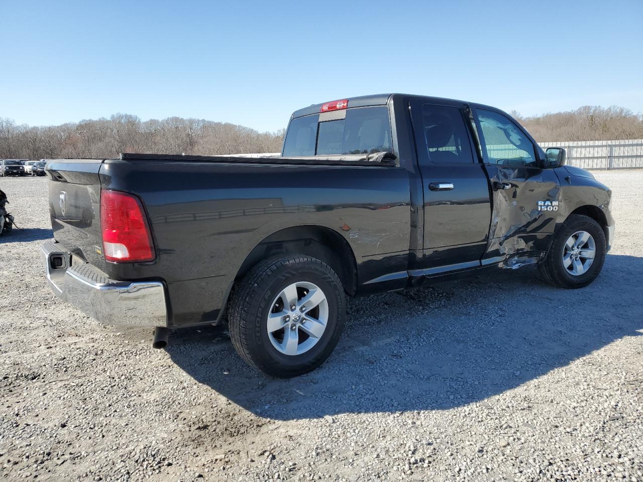 2017 RAM 1500 SLT - Image 3