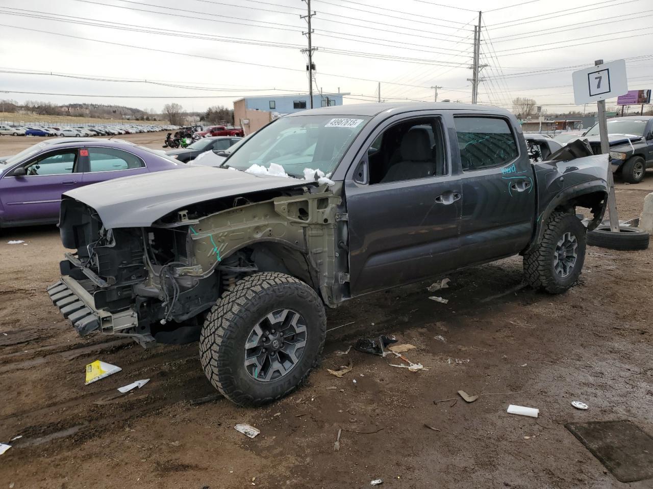 2017 TOYOTA TACOMA DOU