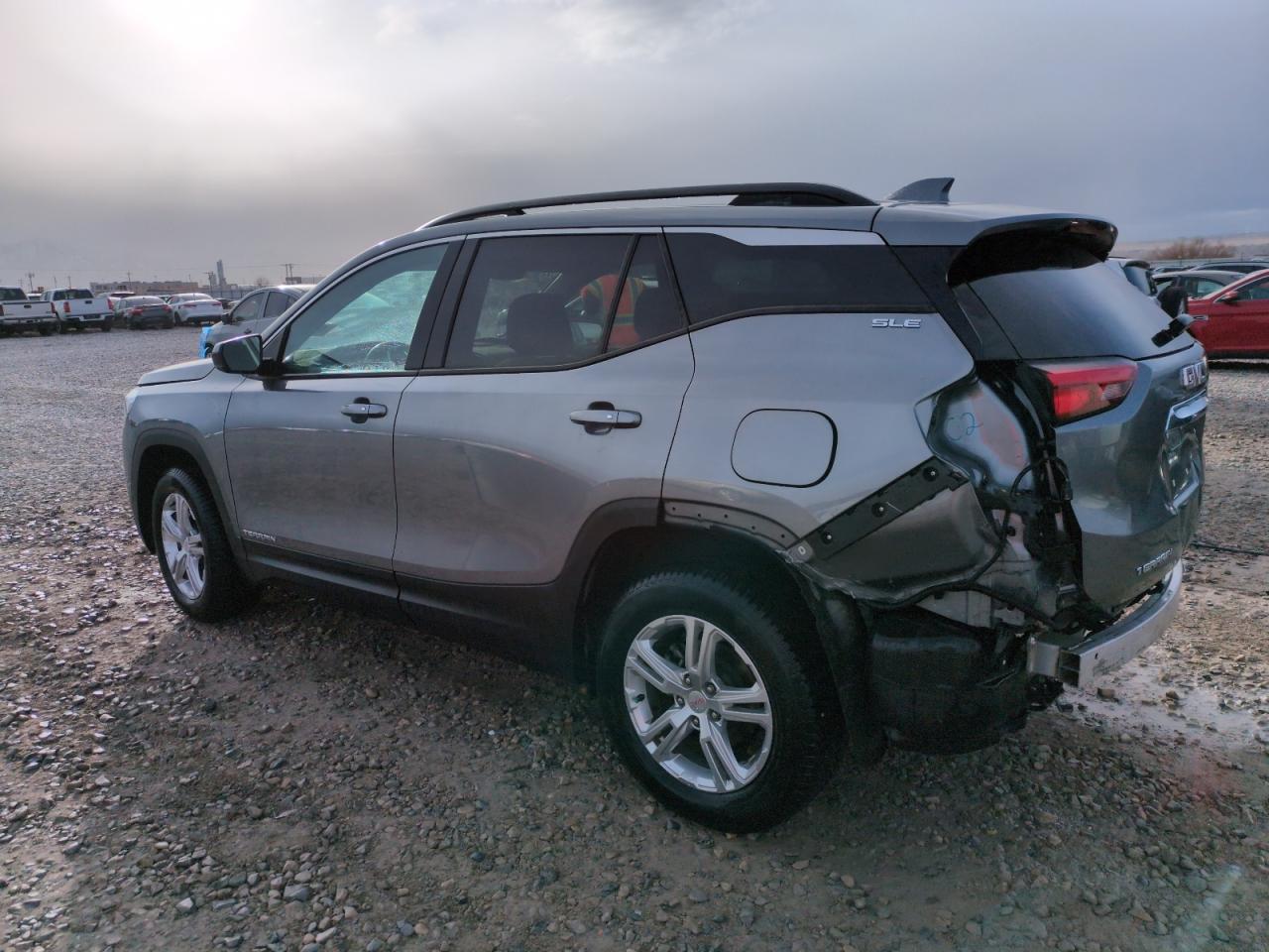 2019 GMC TERRAIN SL - Image 2