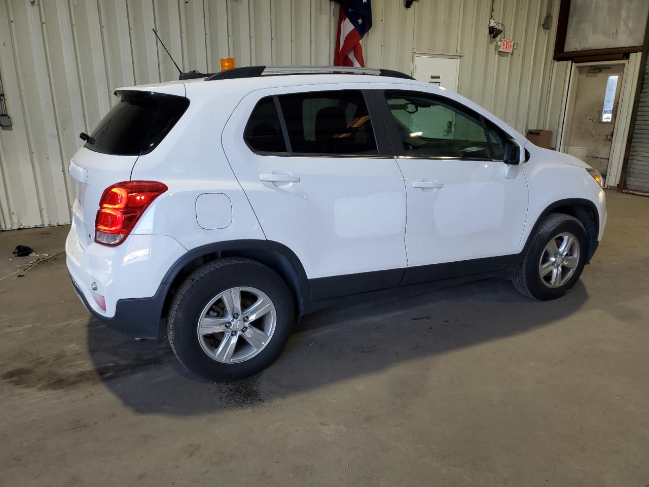 2019 CHEVROLET TRAX 1LT - Фото 3