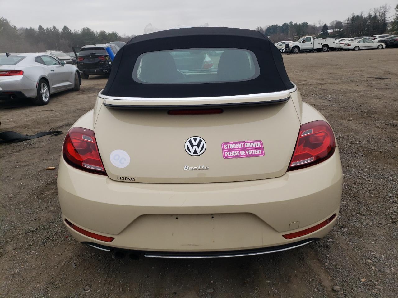 2019 VOLKSWAGEN BEETLE S - Фото 6