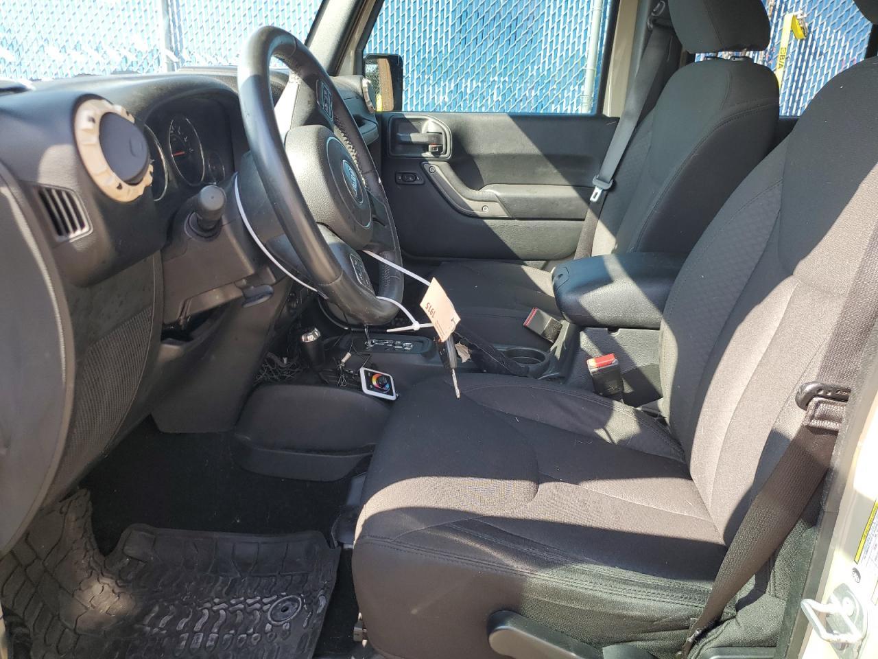 2017 JEEP WRANGLER U - Image 7