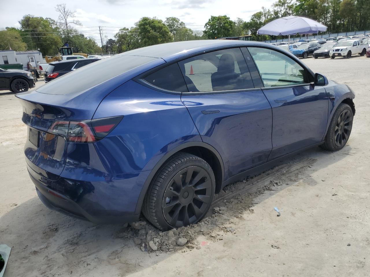 2023 TESLA MODEL Y - Фото 3