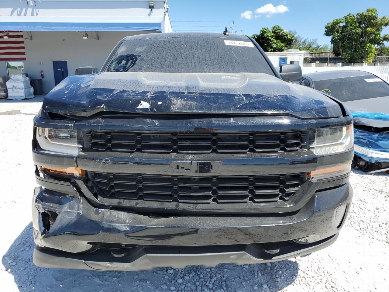 2018 CHEVROLET SILVERADO - Image 5