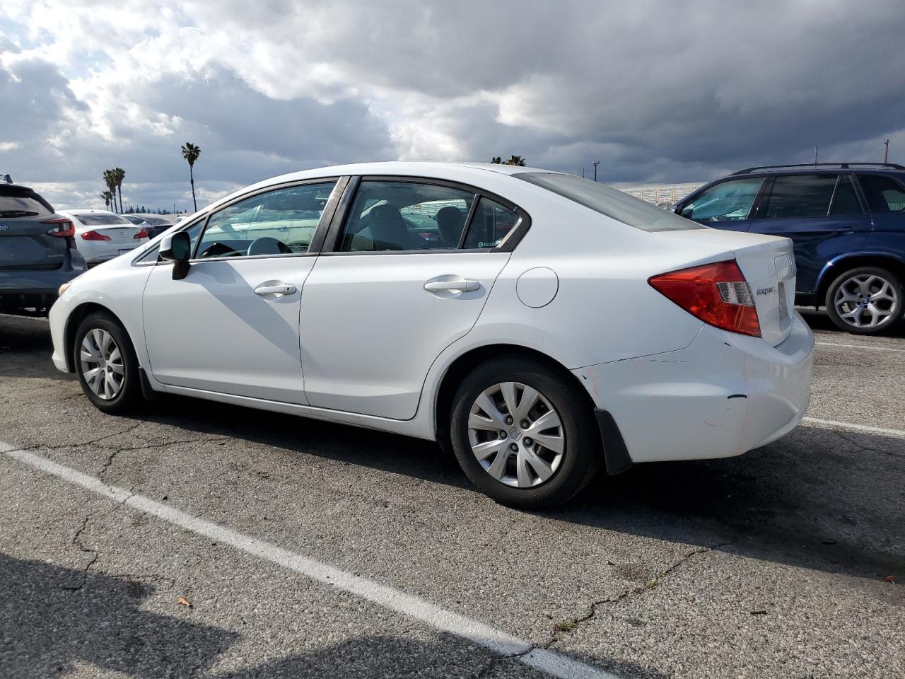 2012 HONDA CIVIC LX - Image 2