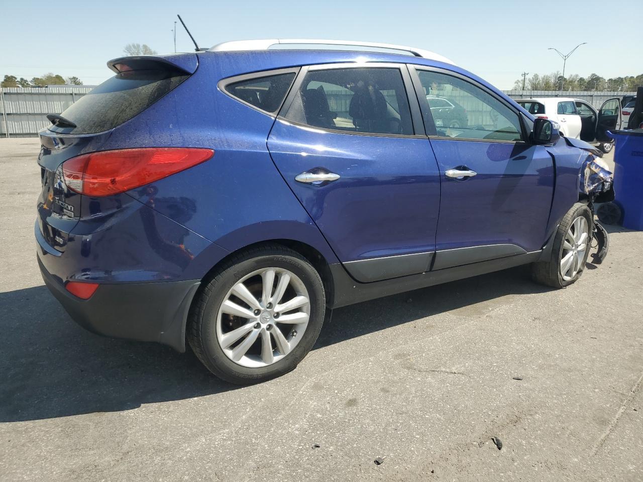 2012 HYUNDAI TUCSON GLS - Image 3