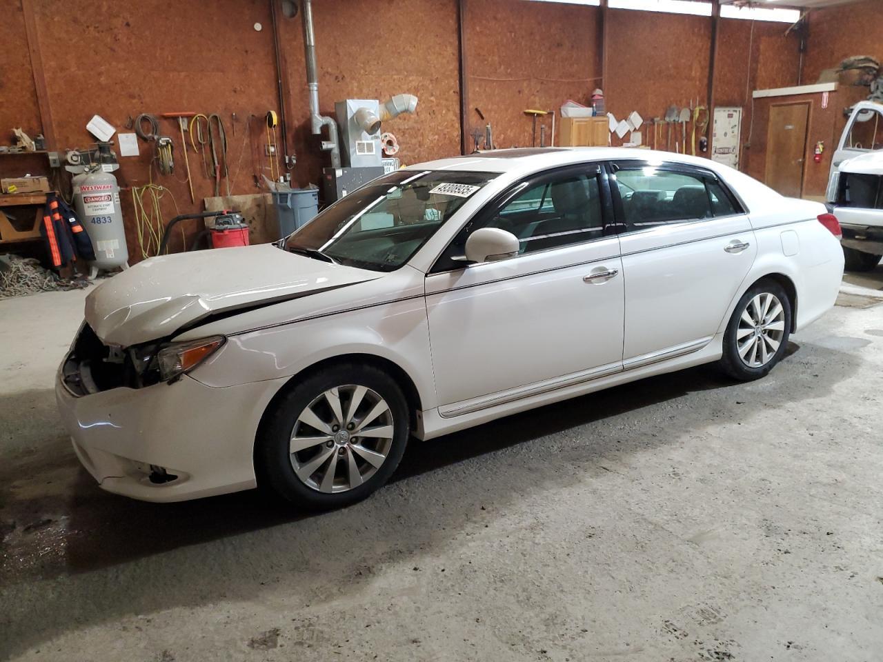 2011 TOYOTA AVALON BAS