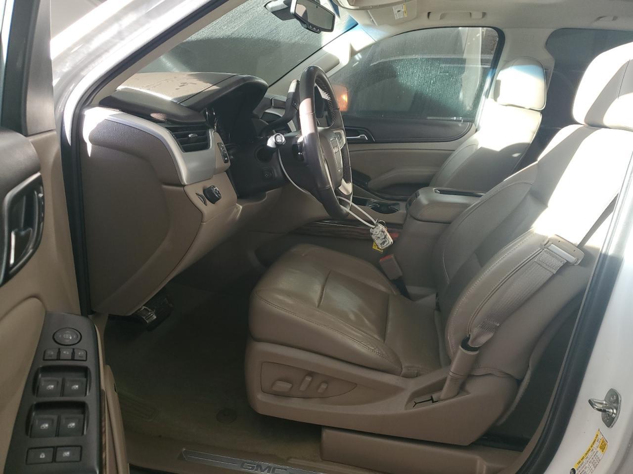 2016 GMC YUKON SLT - Image 7