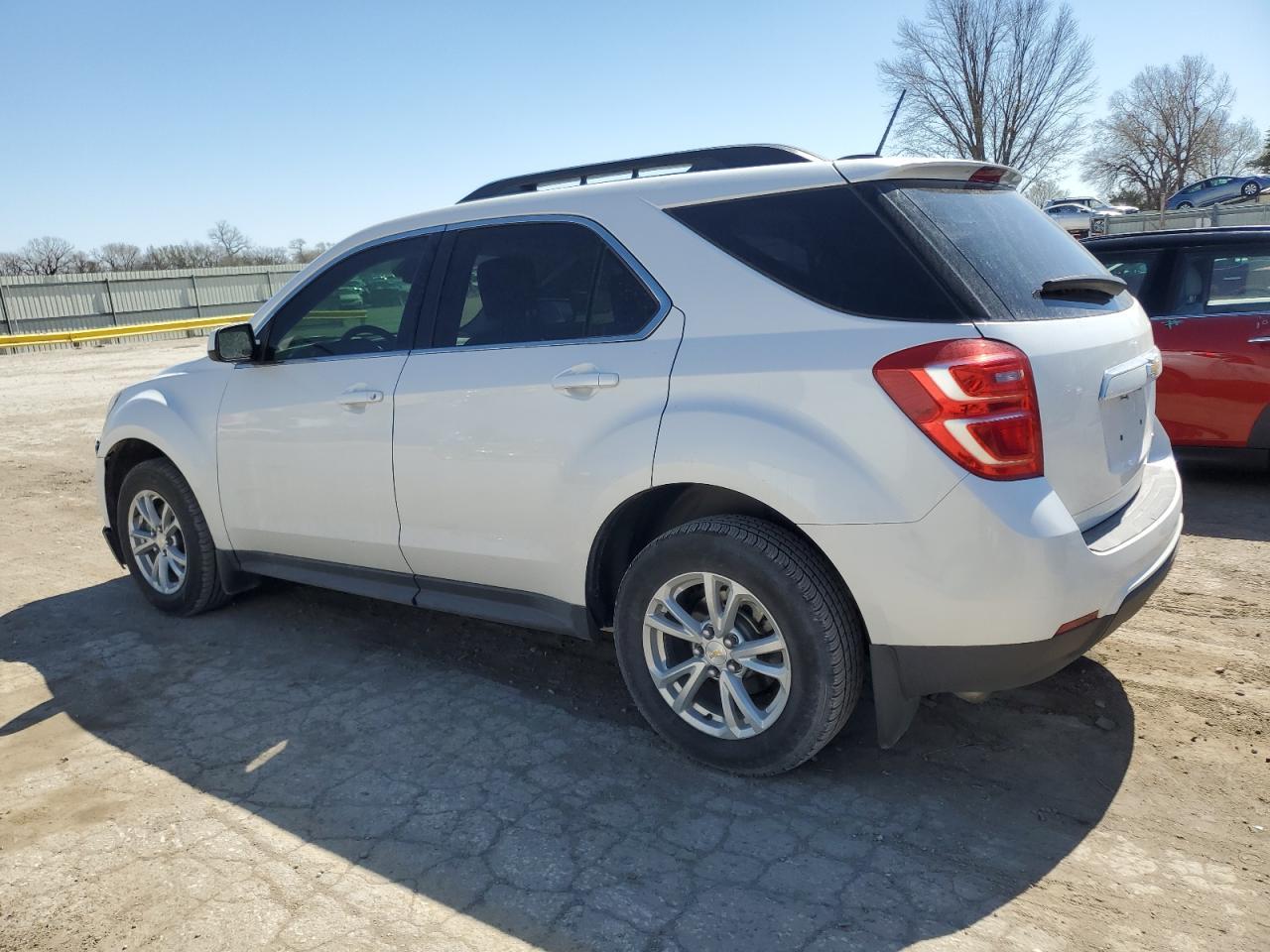 2016 CHEVROLET EQUINOX LT - Image 2