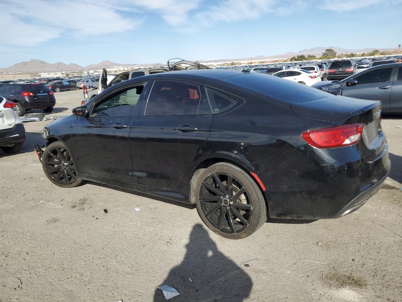 2015 CHRYSLER 200 S - Фото 2