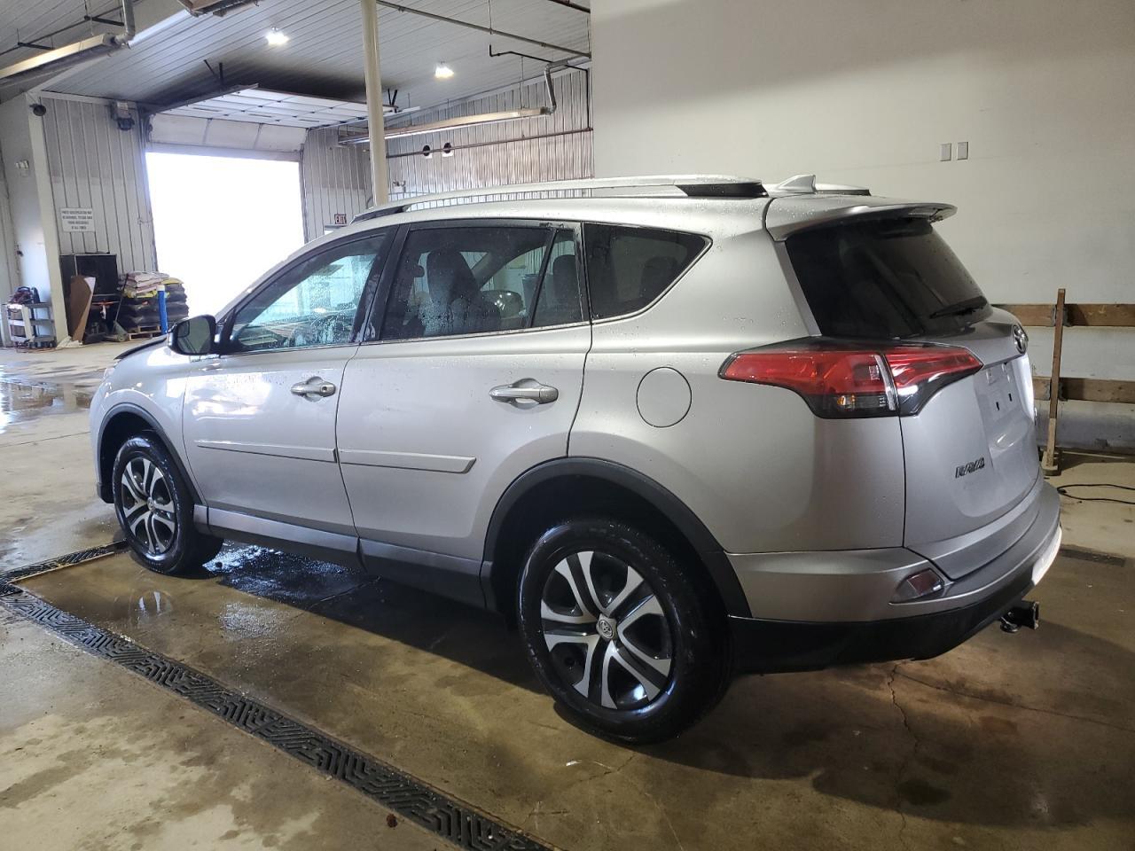 2017 TOYOTA RAV4 LE - Image 2