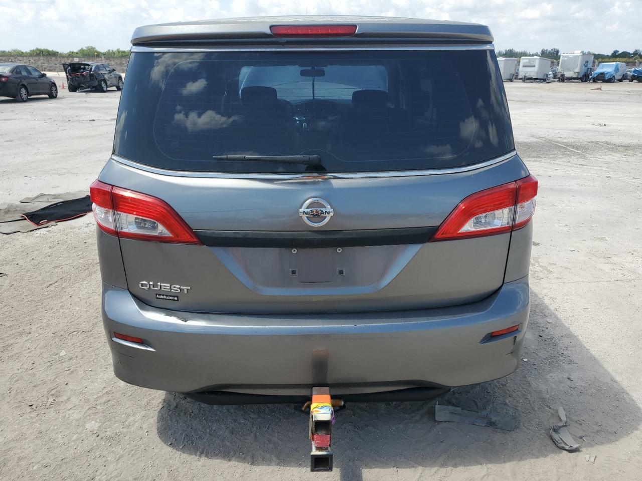 2014 NISSAN QUEST S - Фото 6