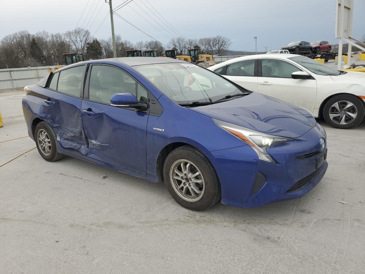 2016 TOYOTA PRIUS - Image 4